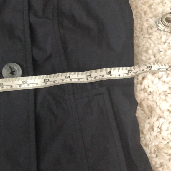 Northface rain jacket size small women regular size- the north face. Original - Picture 11 of 15